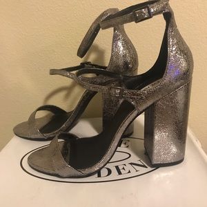 Steve Madden Parrson Pewter Sandals